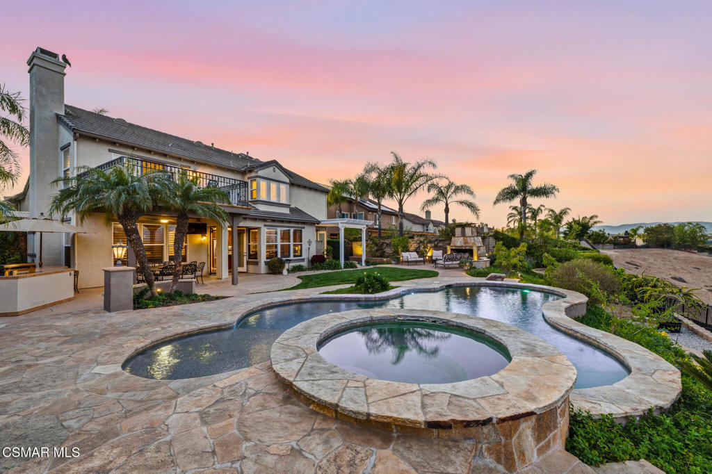 490 Peter Place Simi Valley, CA 93065 - Photo 3 of 44