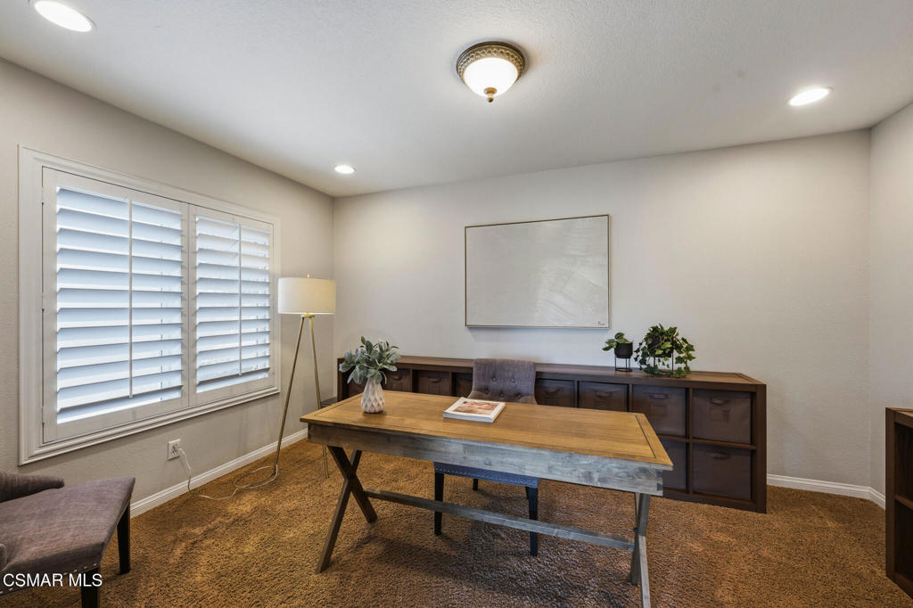 490 Peter Place Simi Valley, CA 93065 - Photo 31 of 44