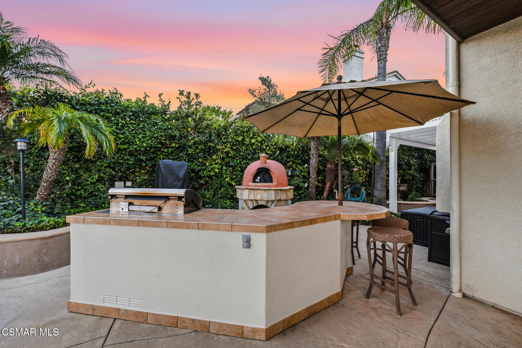 490 Peter Place Simi Valley, CA 93065 - Photo 40 of 44