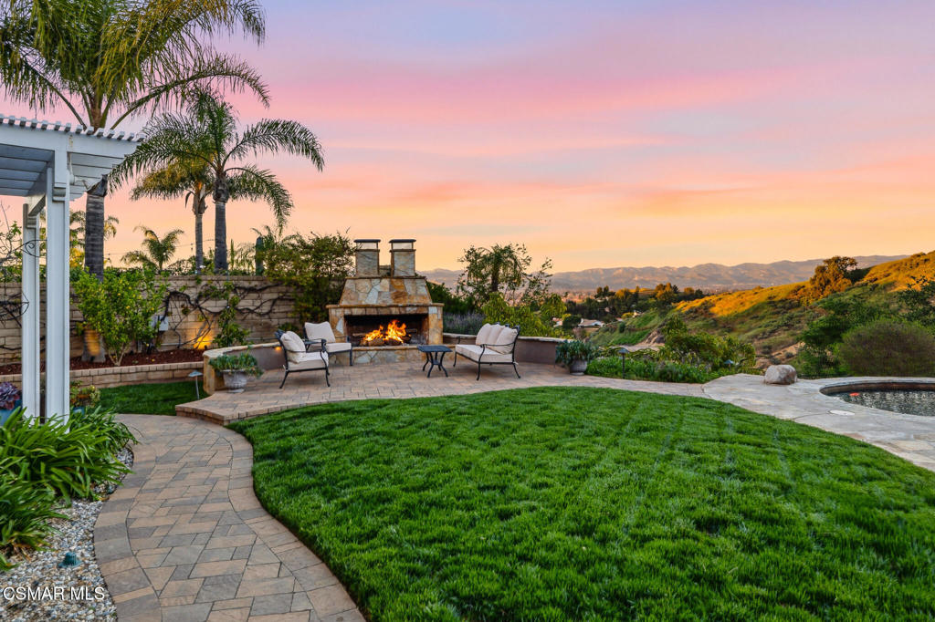 490 Peter Place Simi Valley, CA 93065 - Photo 41 of 44