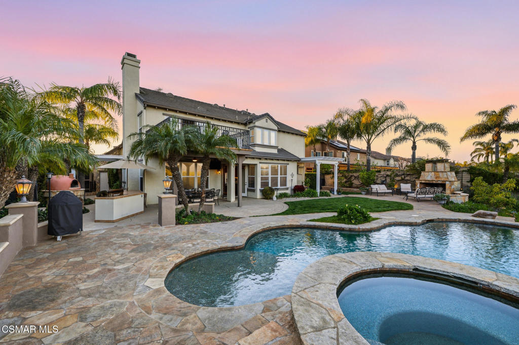 490 Peter Place Simi Valley, CA 93065 - Photo 6 of 44