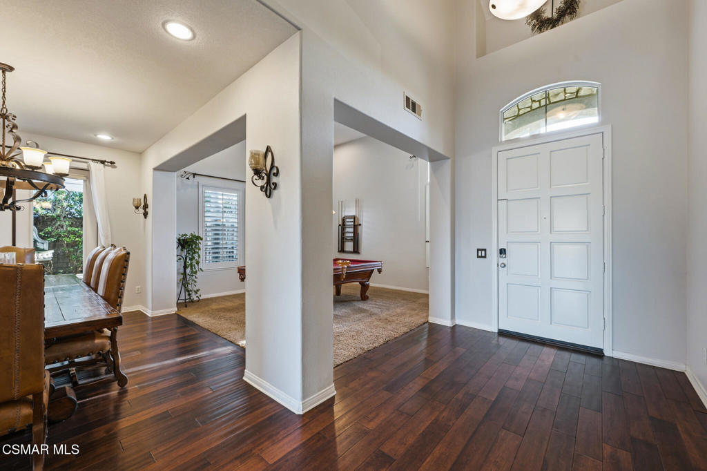 490 Peter Place Simi Valley, CA 93065 - Photo 9 of 44