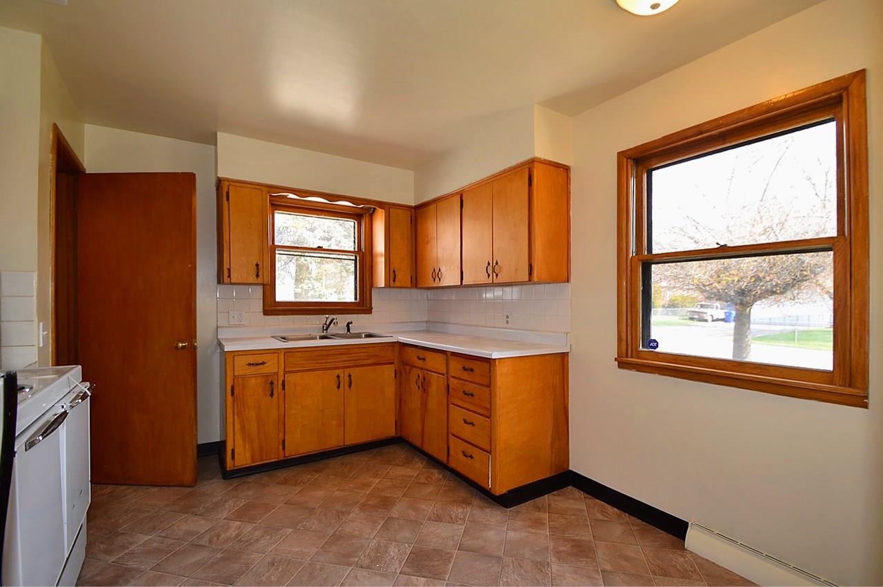 4103 North Locust Road Spokane, WA 99206 - Photo 8 of 20