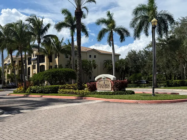 $2,450 | 3020 Alcazar Place, Unit 303, Palm Beach Gardens, FL 33410