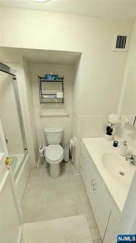 $329,000 | 125 Prospect Avenue, Unit 10C, Hackensack, NJ 07601