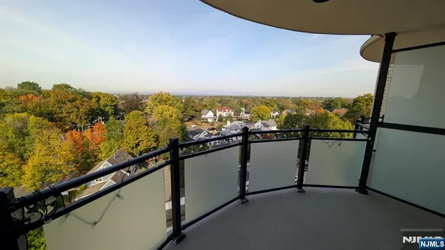 $329,000 | 125 Prospect Avenue, Unit 10C, Hackensack, NJ 07601