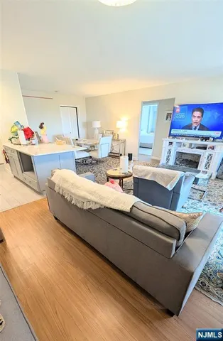 $329,000 | 125 Prospect Avenue, Unit 10C, Hackensack, NJ 07601