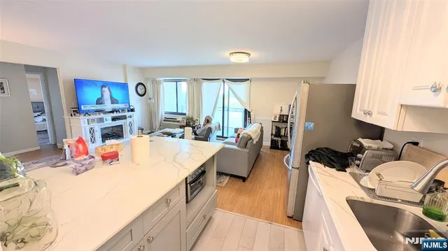 $329,000 | 125 Prospect Avenue, Unit 10C, Hackensack, NJ 07601