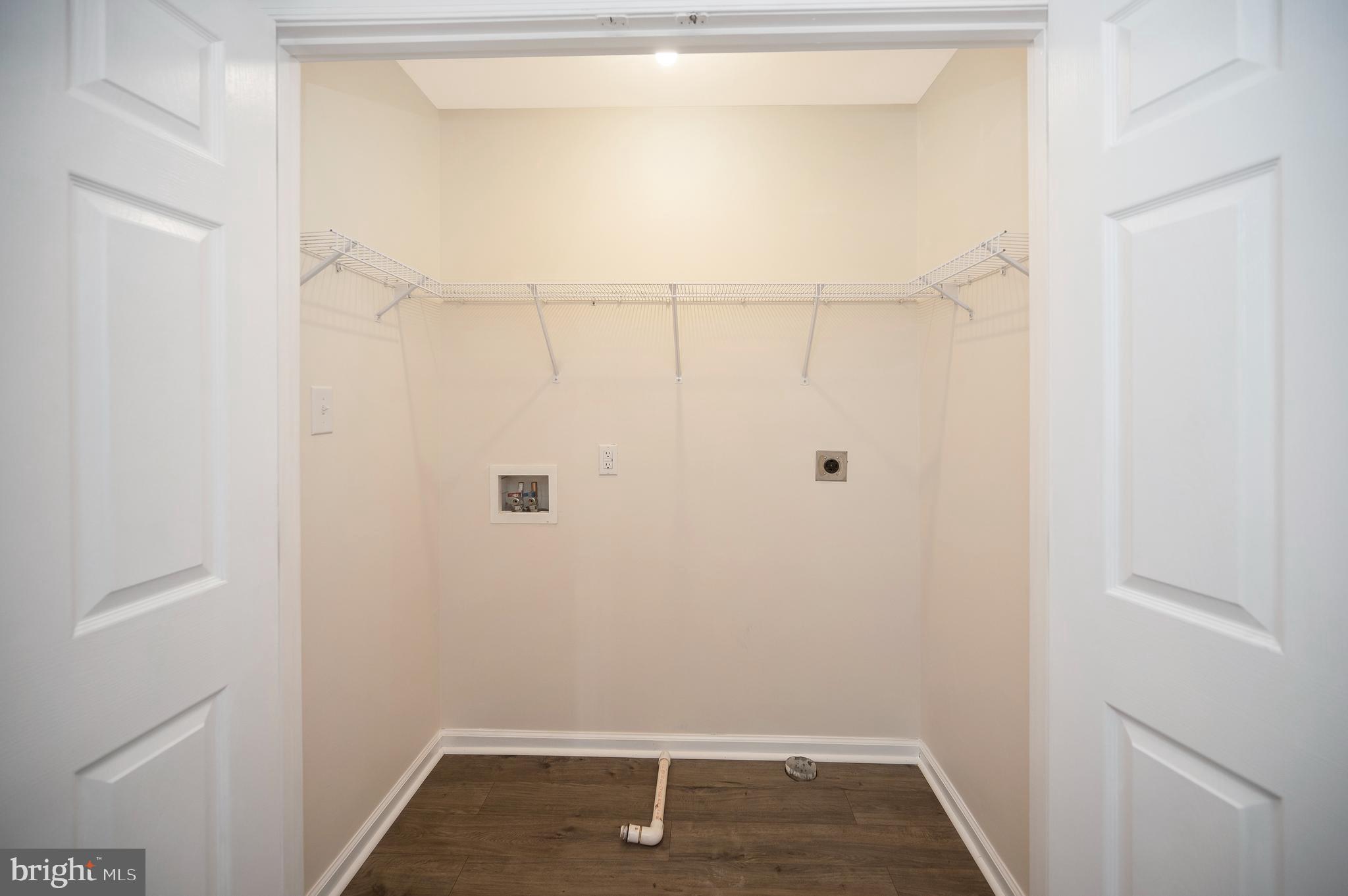 16219 Willis Road Orange, VA 22960 - Photo 26 of 47 Laundry area