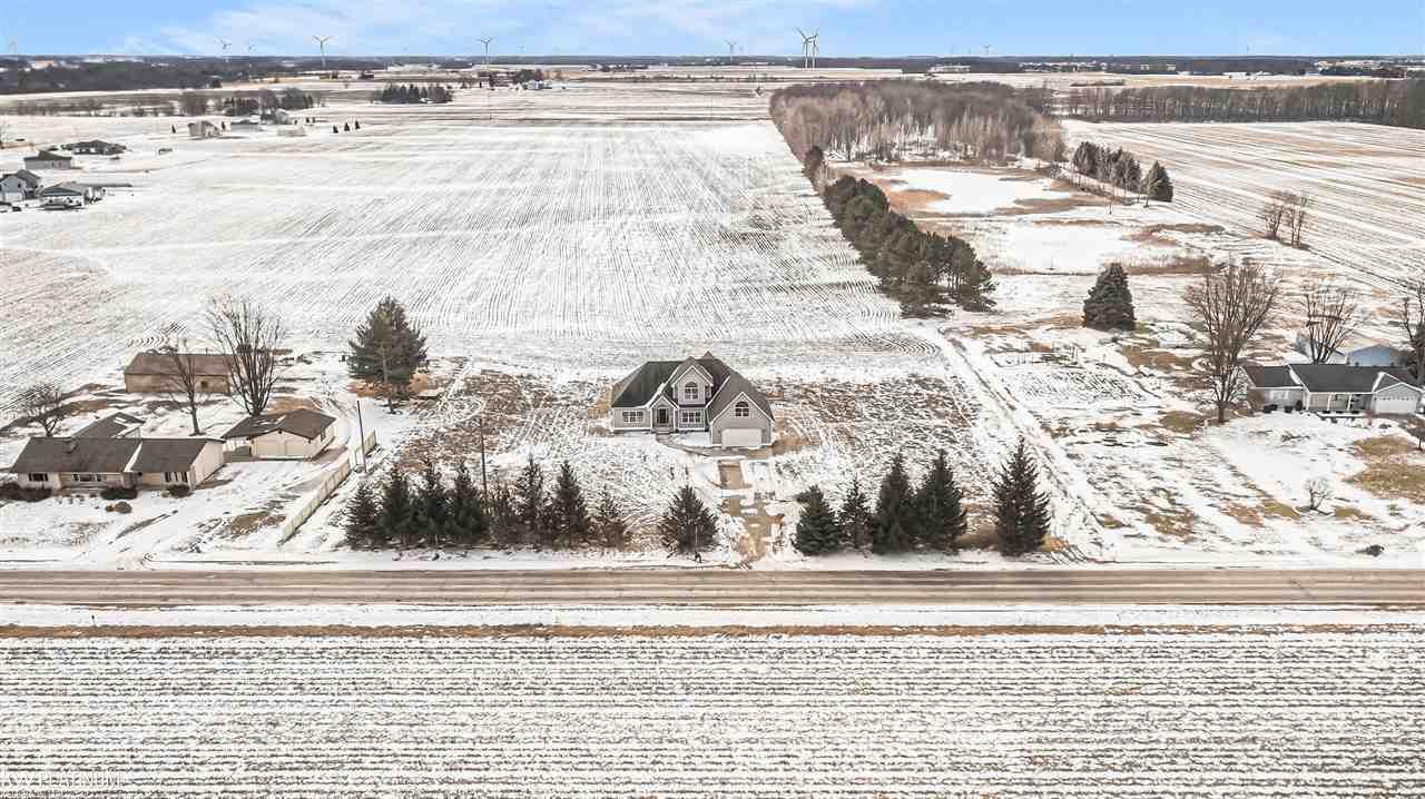 8770 East Broomfield Road Shepherd, MI 48883 - Photo 3 of 35