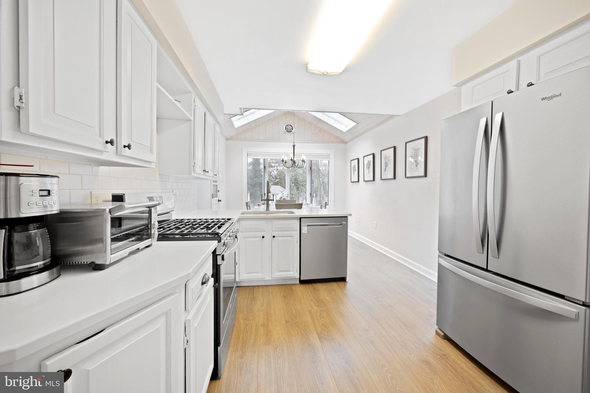 1146 Harriett Road Huntingdon Valley, PA 19006 - Photo 11 of 46 Gallery Image 11