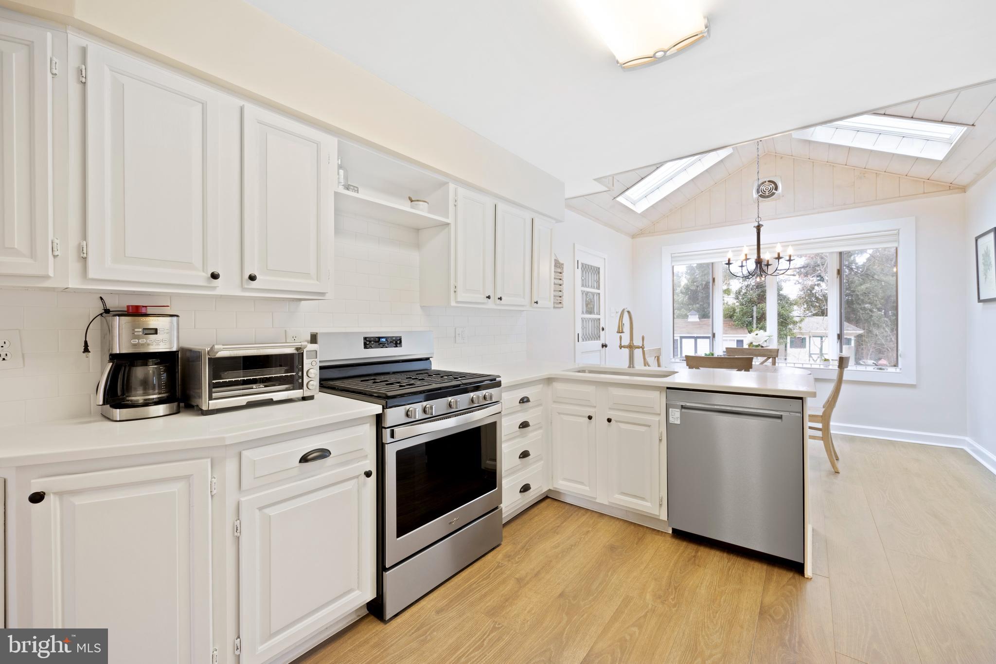 1146 Harriett Road Huntingdon Valley, PA 19006 - Photo 12 of 46 Gallery Image 12