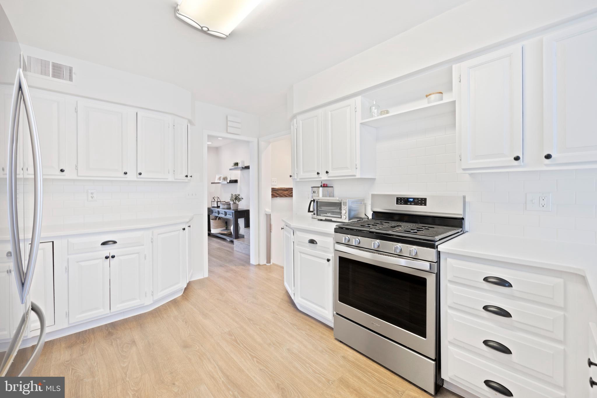 1146 Harriett Road Huntingdon Valley, PA 19006 - Photo 13 of 46 Gallery Image 13