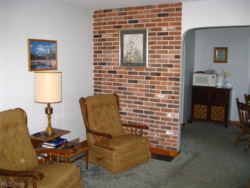 5908 Keller Road Akron, OH 44319 - Photo 4 of 33
