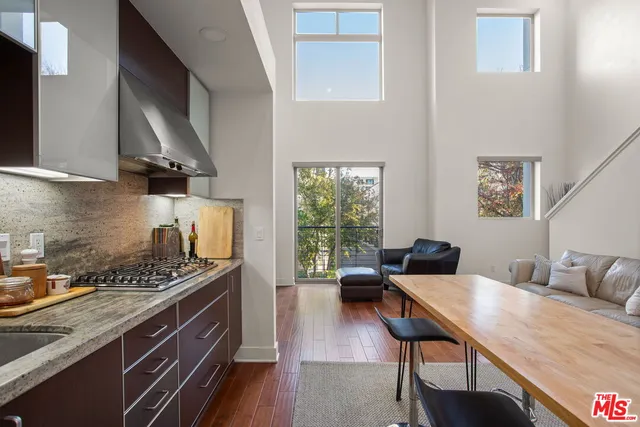 $1,390,000 | 25 Delancy, Irvine, CA 92612