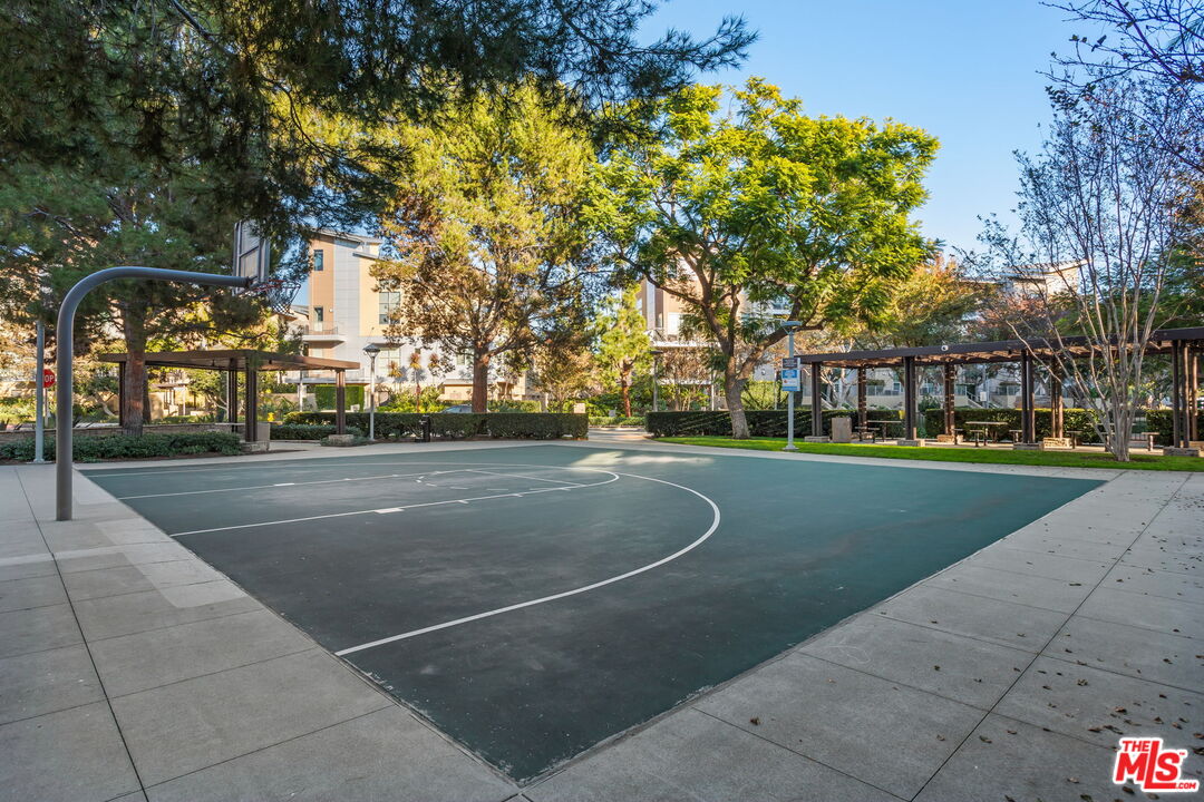 25 Delancy Irvine, CA 92612 - Photo 40 of 41 a view of street with houses