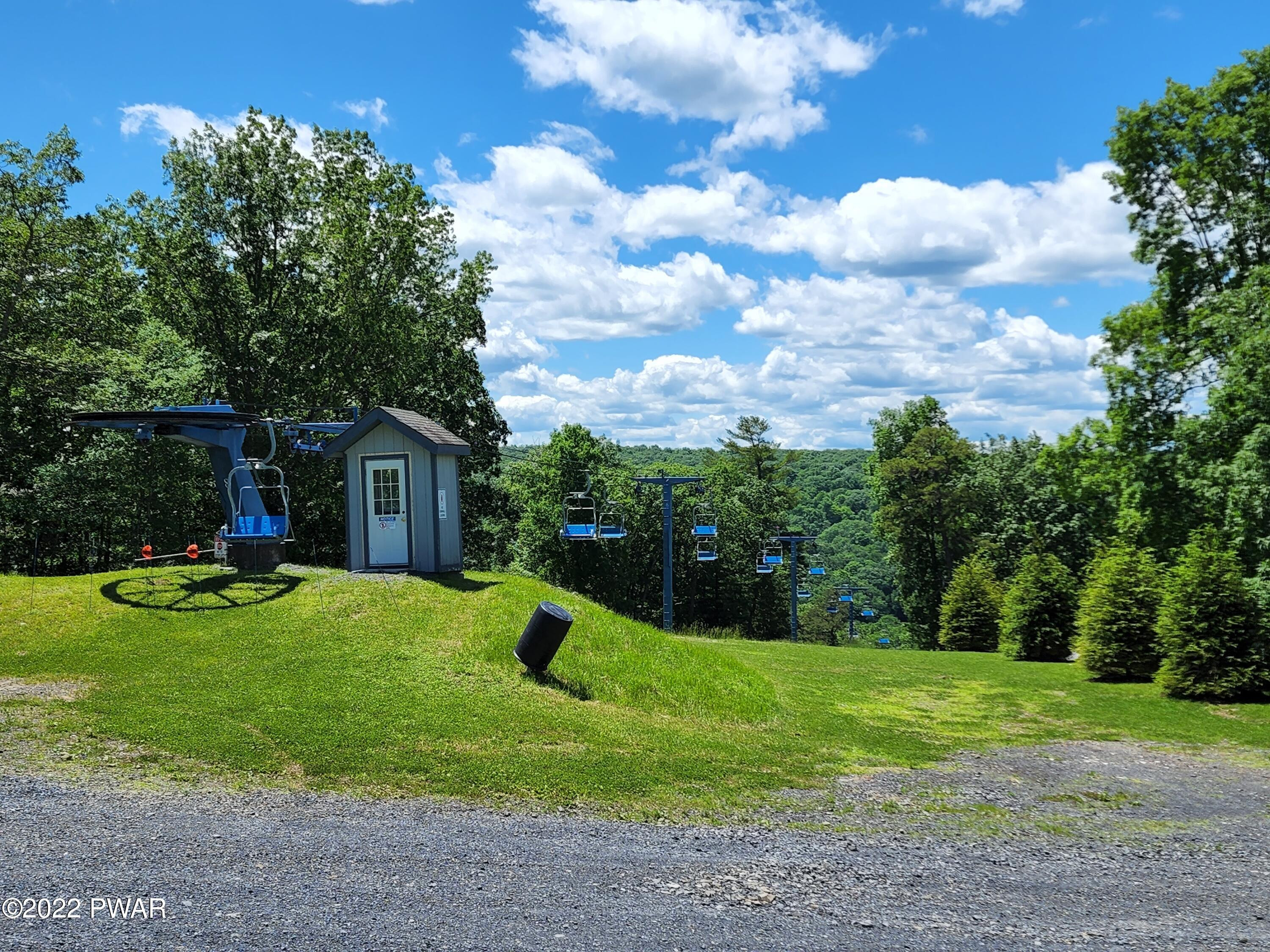 152 Dunchurch Drive Bushkill, PA 18324 - Photo 17 of 24