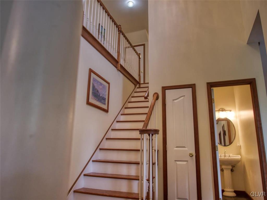1640 Spring Valley Road Bethlehem, PA 18015 - Photo 14 of 47 Gallery Image 14