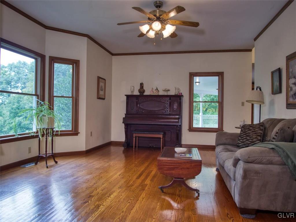 1640 Spring Valley Road Bethlehem, PA 18015 - Photo 17 of 47 Gallery Image 17