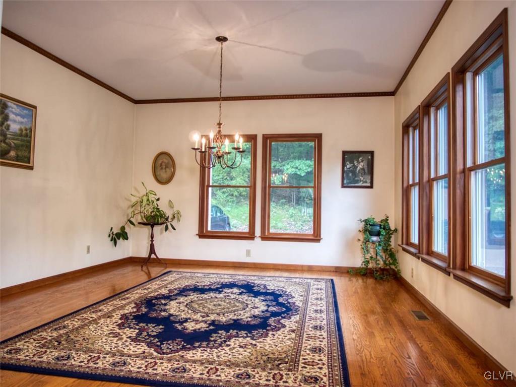 1640 Spring Valley Road Bethlehem, PA 18015 - Photo 18 of 47 Gallery Image 18