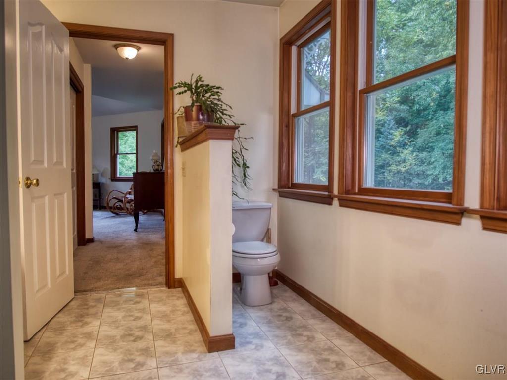 1640 Spring Valley Road Bethlehem, PA 18015 - Photo 34 of 47 Gallery Image 34