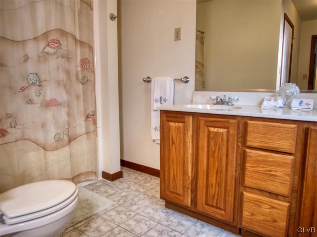 1640 Spring Valley Road Bethlehem, PA 18015 - Photo 40 of 47 Gallery Image 40