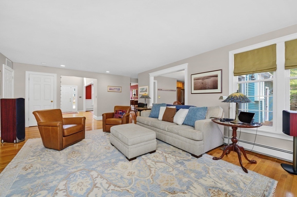 7 James Avenue Middleton, MA 01949 - Photo 8 of 35