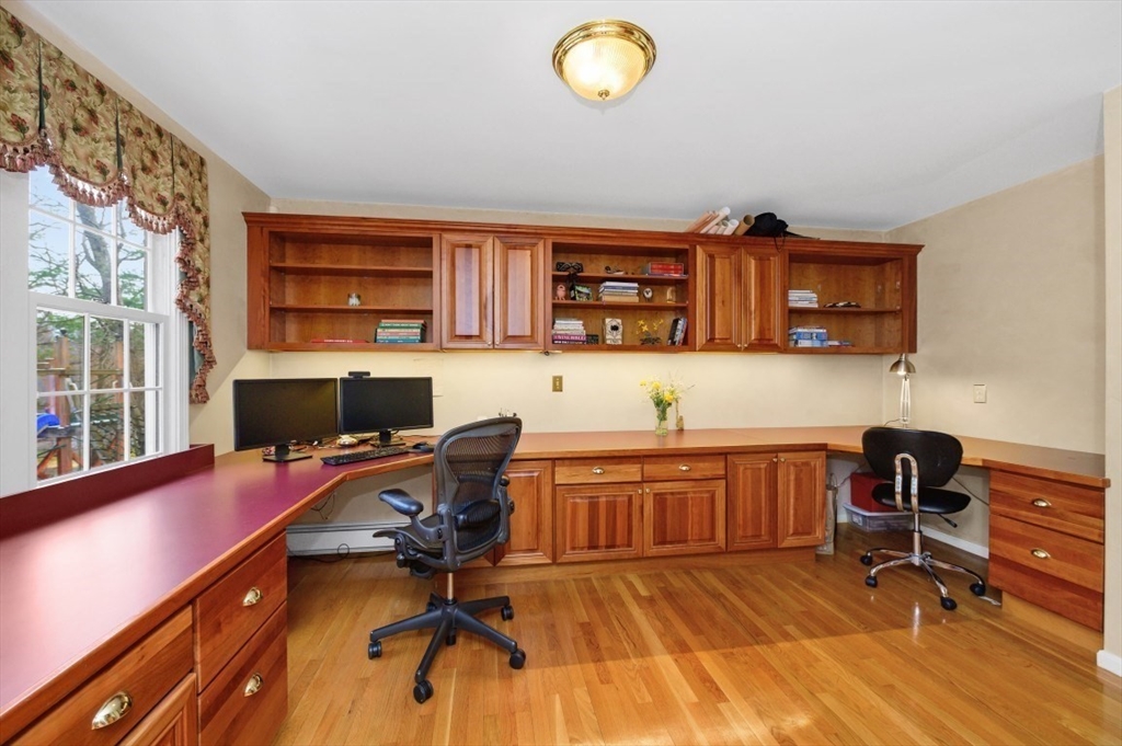 7 James Avenue Middleton, MA 01949 - Photo 9 of 35