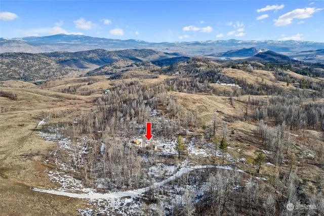 $59,900 | 38 Light Road, Oroville, WA 98844