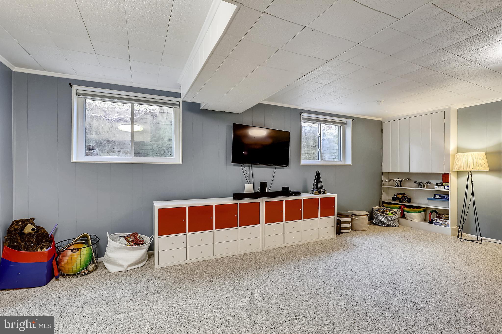 1602 Sherwood Road Silver Spring, MD 20902 - Photo 34 of 41 Lower level rec room with windows