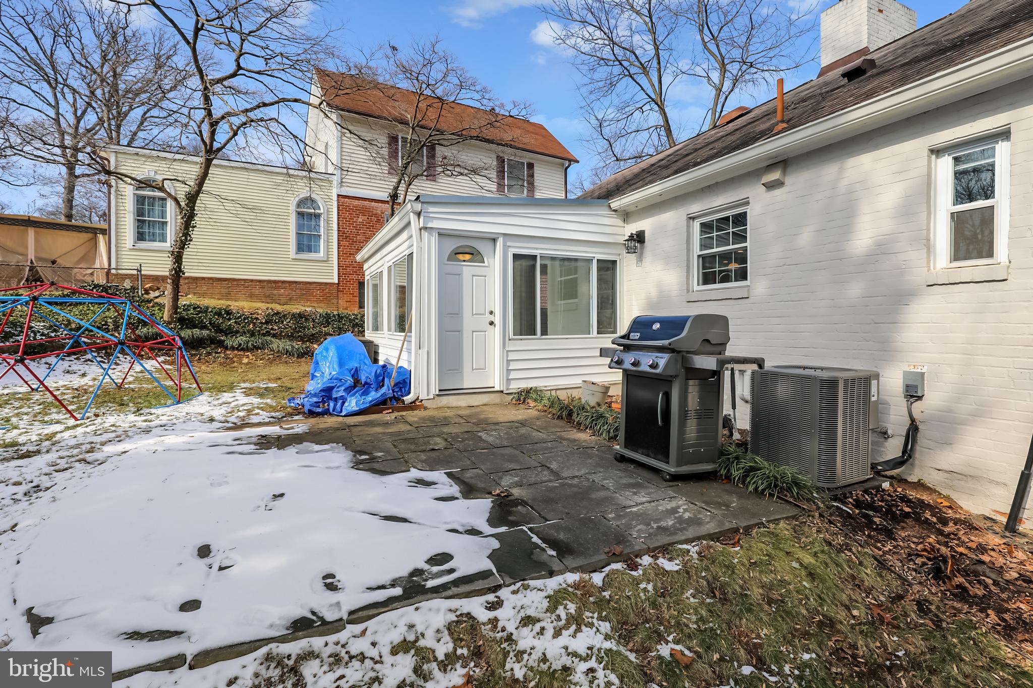 1602 Sherwood Road Silver Spring, MD 20902 - Photo 38 of 41 Rear patio