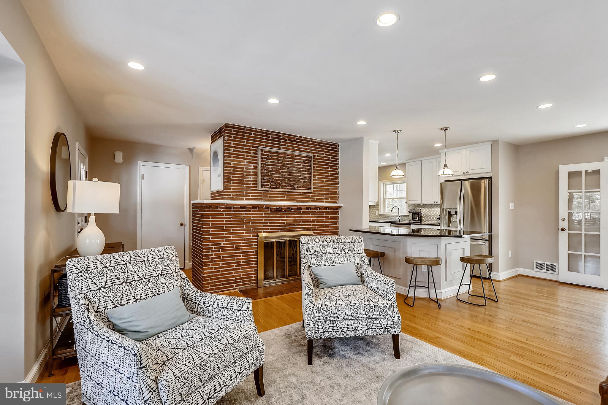 1602 Sherwood Road Silver Spring, MD 20902 - Photo 9 of 41 Open concept living