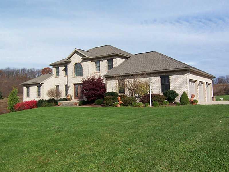 174 Goodview Drive Apollo, PA 15613 - Photo 1 of 23 Exterior Front.