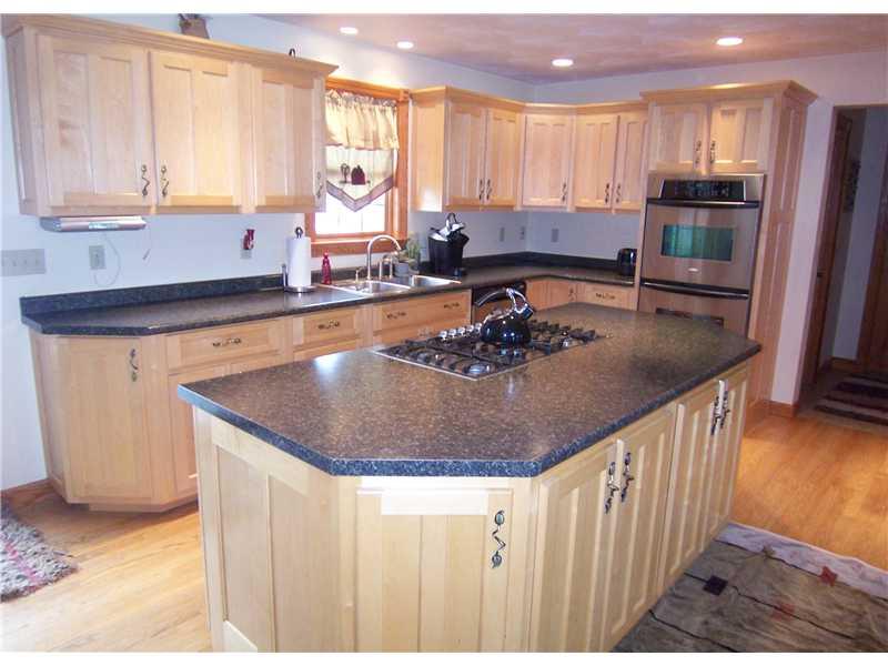 174 Goodview Drive Apollo, PA 15613 - Photo 3 of 23 Kitchen.