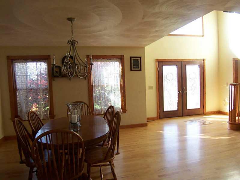 174 Goodview Drive Apollo, PA 15613 - Photo 6 of 23 Dining Room.