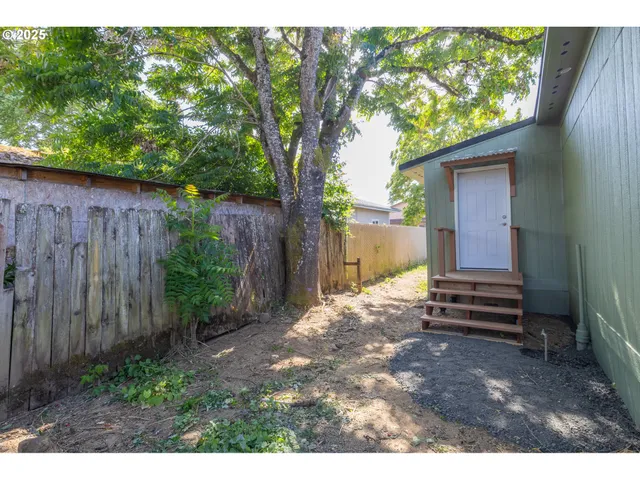 $195,000 | 156 Cedar Street, Yoncalla, OR 97499