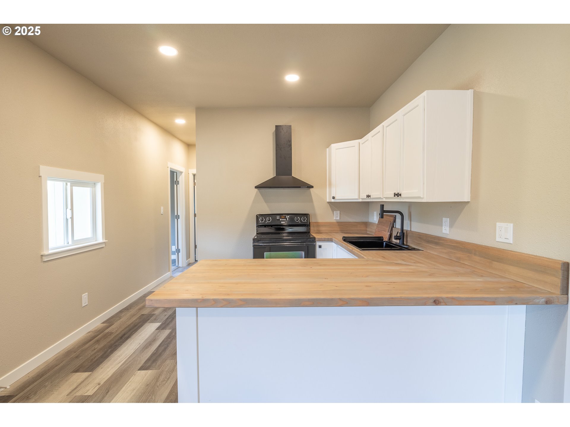 156 Cedar Street Yoncalla, OR 97499 - Photo 18 of 38