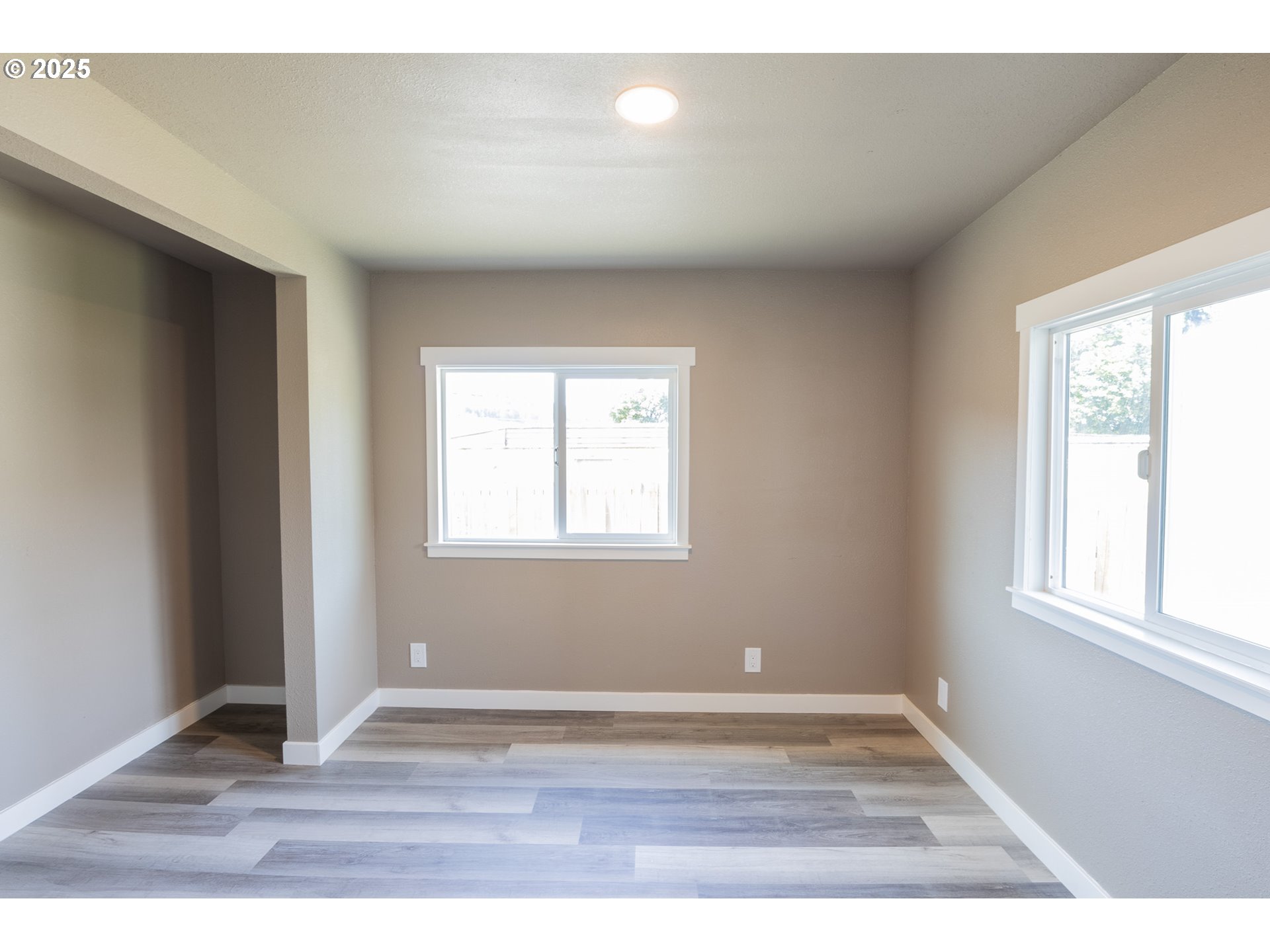 156 Cedar Street Yoncalla, OR 97499 - Photo 23 of 38 Bedroom