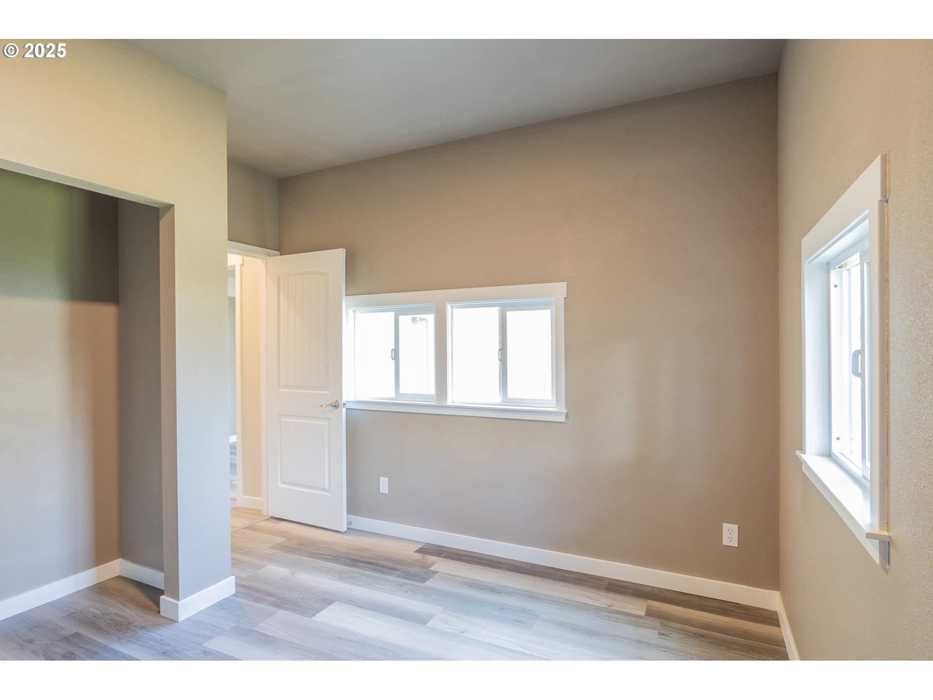 156 Cedar Street Yoncalla, OR 97499 - Photo 28 of 38 Bedroom