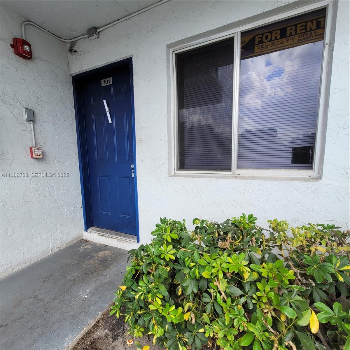 8540 Sherman Circle North, Unit 101 Miramar, FL 33025 - Photo 3 of 36 a view of front door