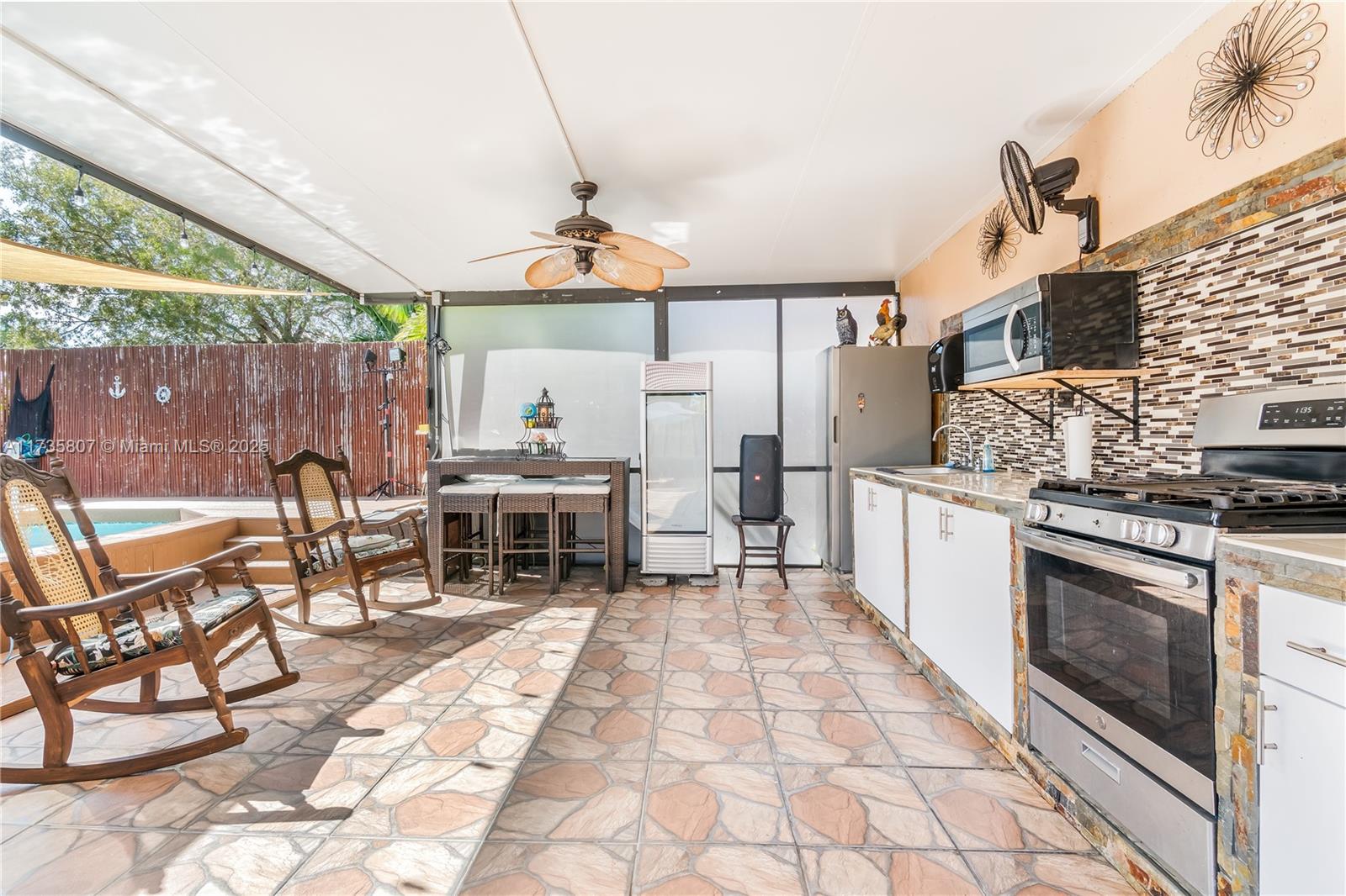 4170 Northeast 20th Street Homestead, FL 33033 - Photo 40 of 52 Outdoor Kitchen