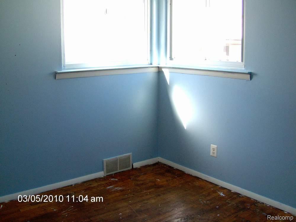17521 Prospect Street Melvindale, MI 48122 - Photo 6 of 7 BEDROOM 2