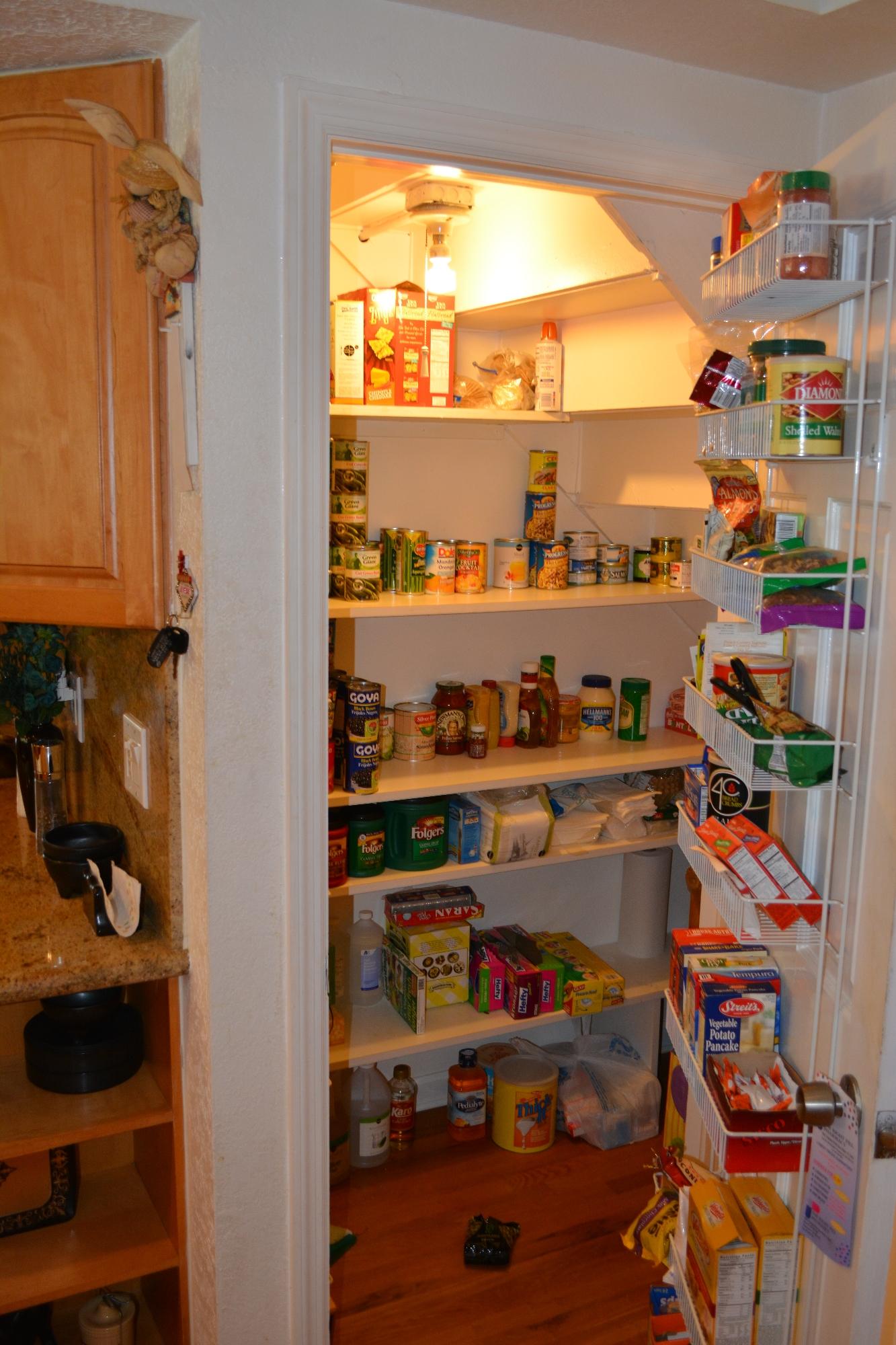 1400 Hermosa Road Boca Raton, FL 33486 - Photo 11 of 24 pantry