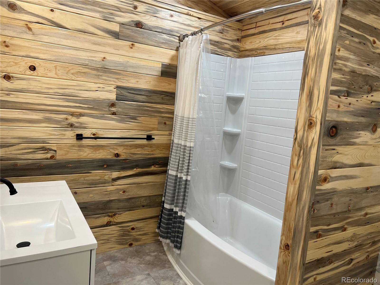 43951 Undercliffe Road Avondale, CO 81022 - Photo 22 of 40 Gallery Image 22