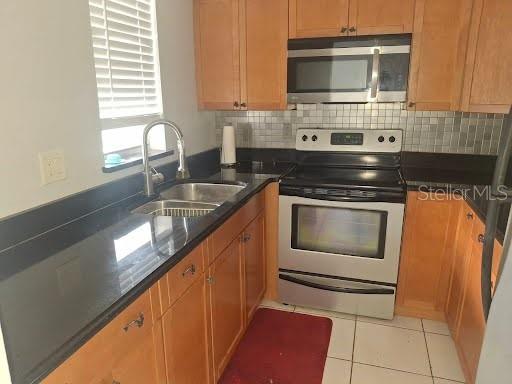 5245 Amulet Drive, Unit 309 New Port Richey, FL 34652 - Photo 8 of 31