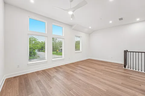 $499,999 | 200 West 56th Street, Unit 2103, Austin, TX 78751