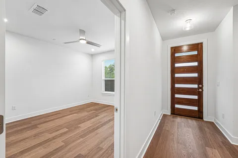 $499,999 | 200 West 56th Street, Unit 2103, Austin, TX 78751