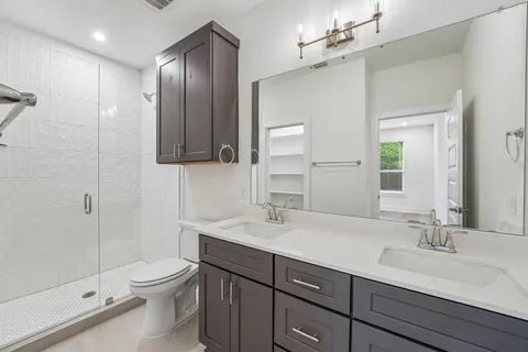 $499,999 | 200 West 56th Street, Unit 2103, Austin, TX 78751