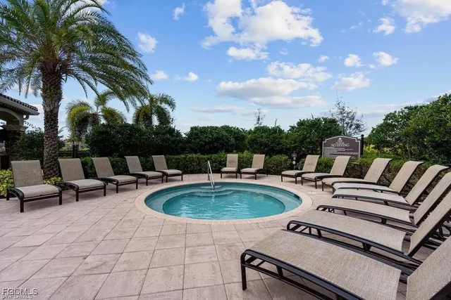 $875,000 | 3741 Pleasant Springs Drive, Naples, FL 34119