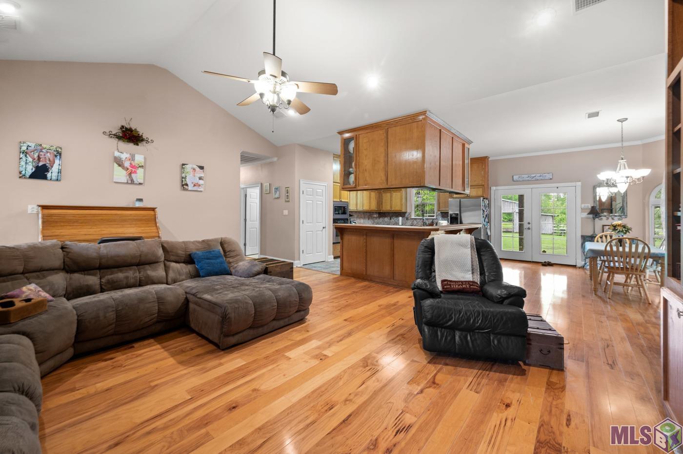 38119 Percy Easterly Road Denham Springs, LA 70706 - Photo 5 of 26 Gallery Image 5